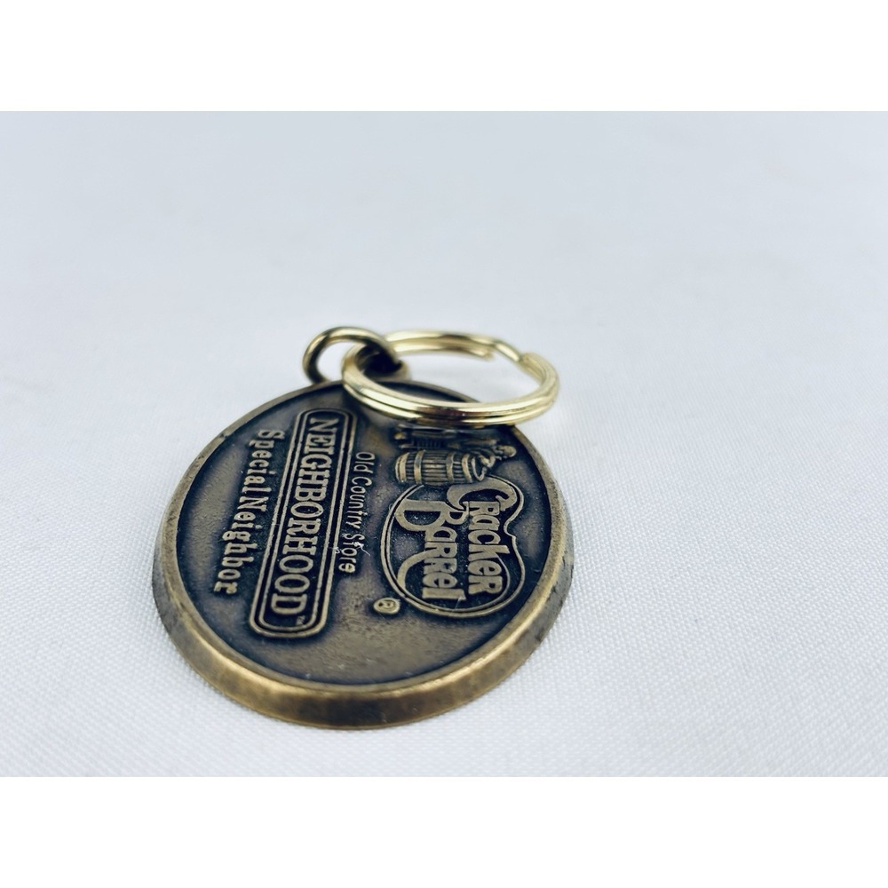 Cracker‎ Barrel Neighborhood Special Neighbor Metal Keychain Brass Country - Picture 4 of 7